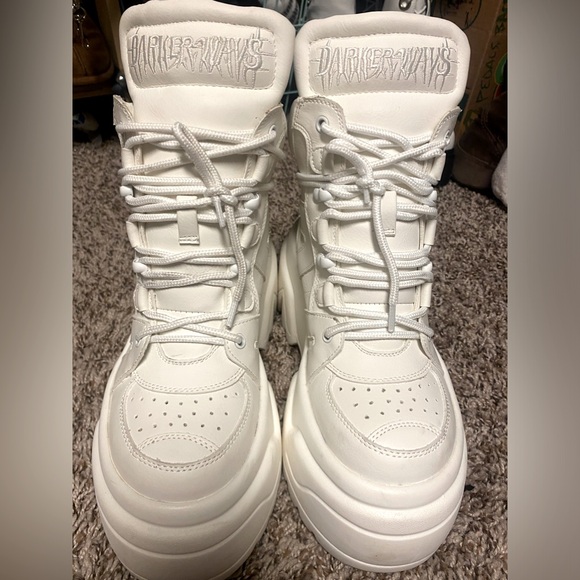 darker Wavs white chunky platform sneaker boots